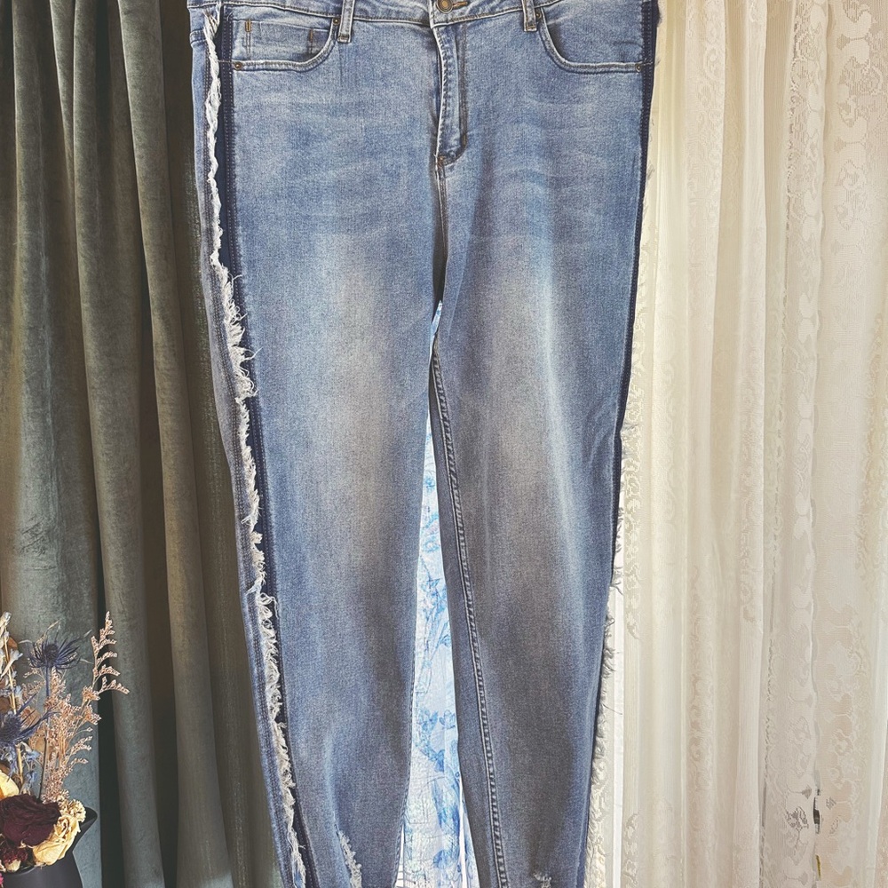 Chic Soul 2X  Blue Distressed Jeans